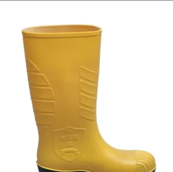 Sepatu Pengaman Petrova Karet Rubber - 40. Kuning