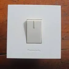 Outlet Listrik Panasonic Saklar + Frame WESJ 5931 + WESJ 78019